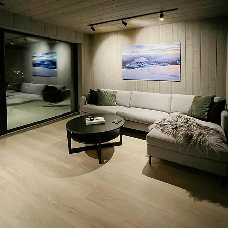 Luxury With Panoramic Views In ستراندا