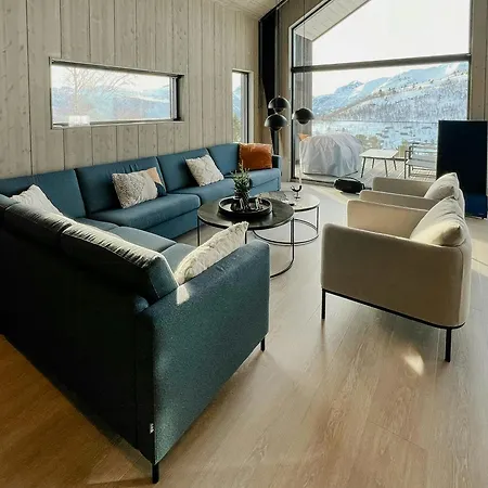 Luxury With Panoramic Views In ستراندا